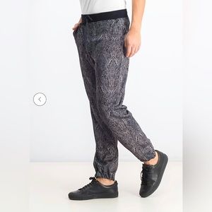 FINAL SALE Tallia Men’s Ornate Paisley Drawstring Medium Rise Tapered Joggers S